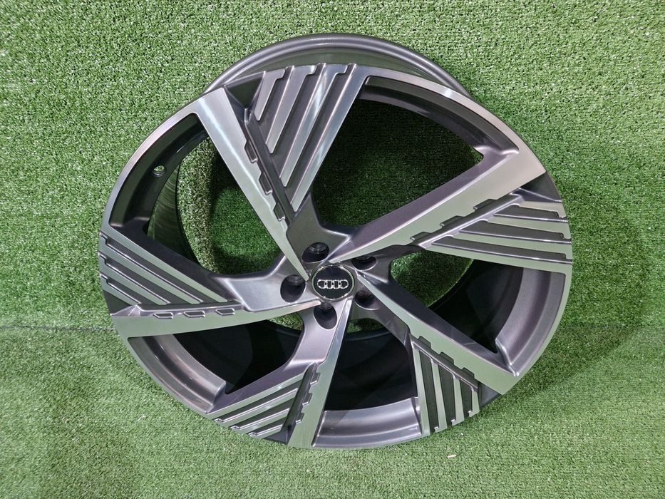 Диски R22 5 x 112 CB 66.5 Audi  Q7 Q8 DAU107