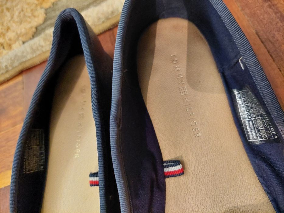 2 pares de sabrinas Tommy Hilfiger