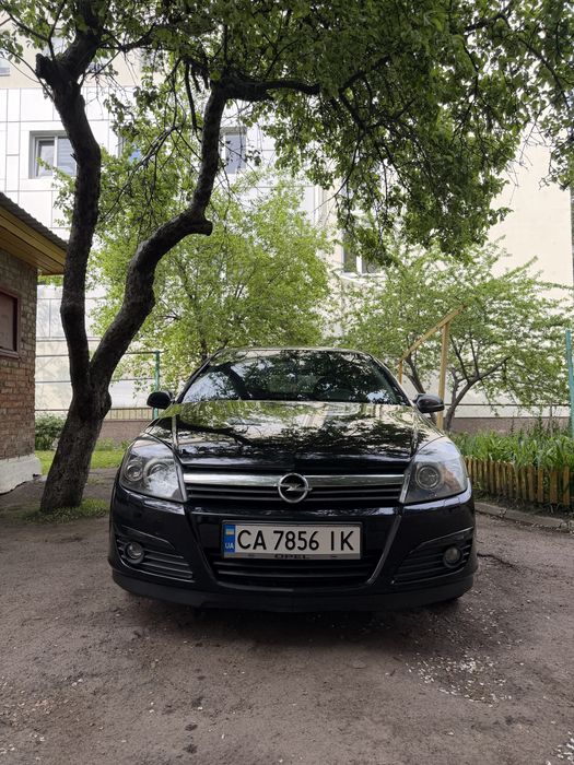 Продам Opel Astra H