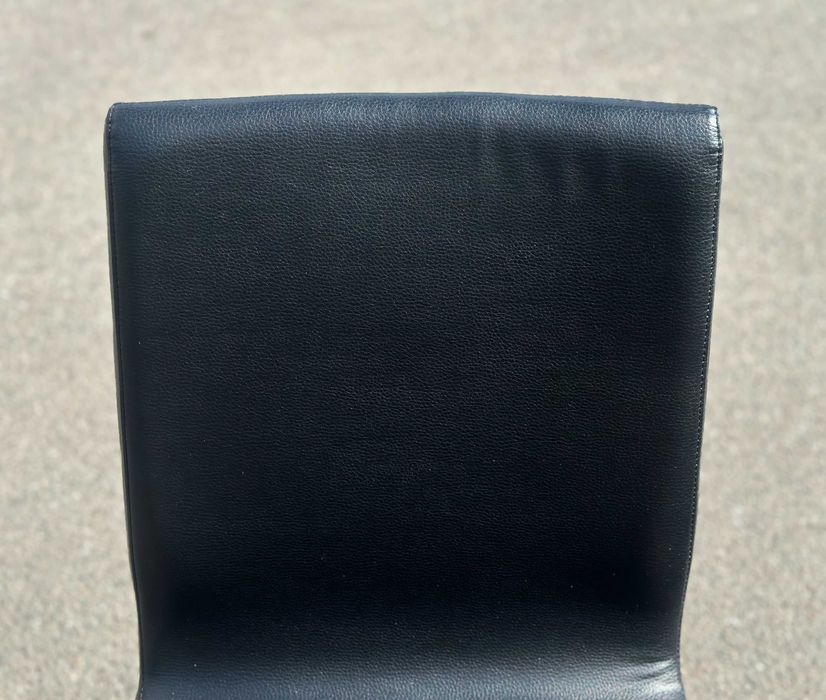 Чорні шкіряні кухонні/обідні/офісні стільці/крісла/меблі з Європи