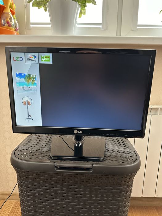 Монитор + ТВ LG состояние новое