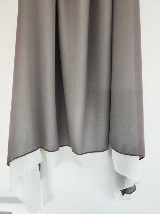 Blusa Imperial com pormenor dourado