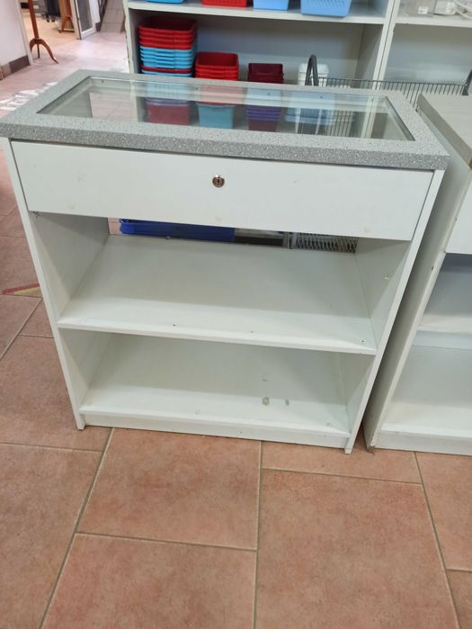 Lady sklepowe używane cztery sztuki