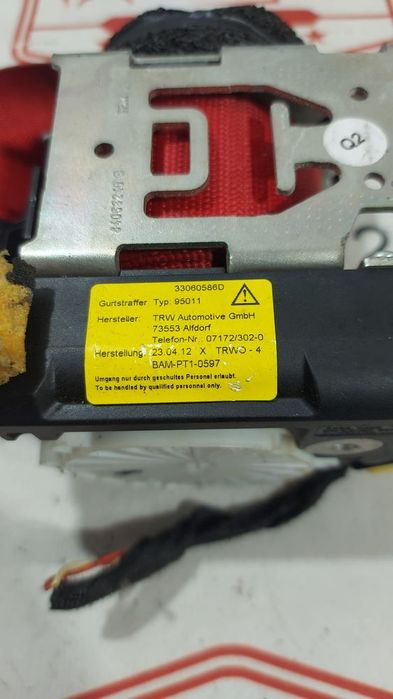 Cinto de Segurança Trás Esquerdo Mercedes Class C W204 33060586D
