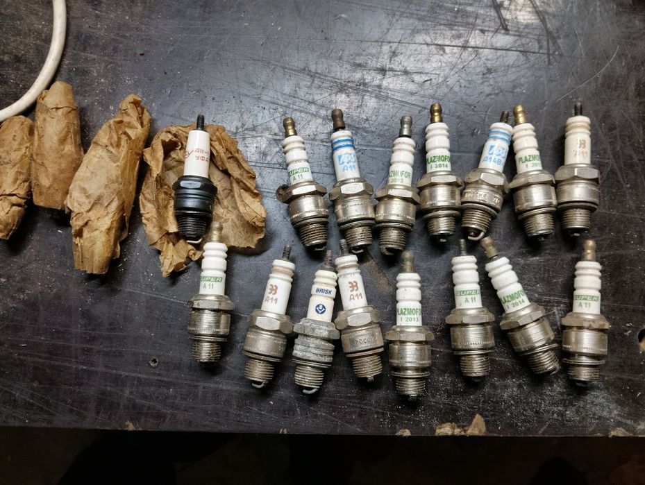 Свічки запалення до мотоцикла та іншого