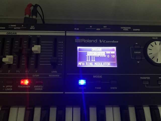 Teclado Sintetizador Roland VR -09