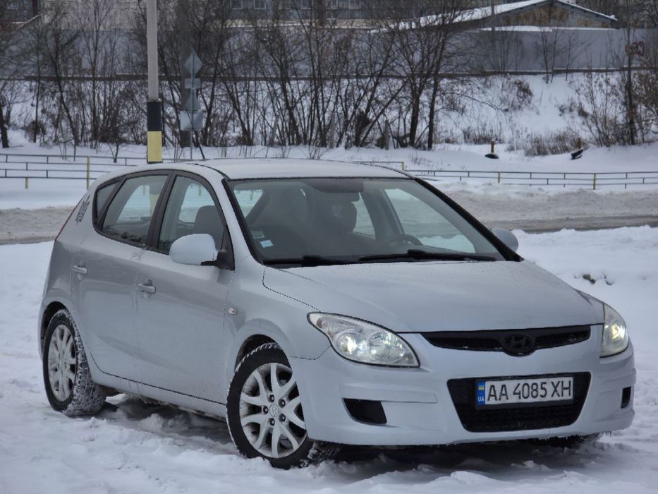 Hyundai i30………..