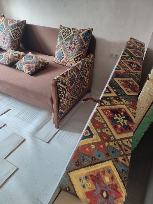 Продам діван. Дуже гарний стан.