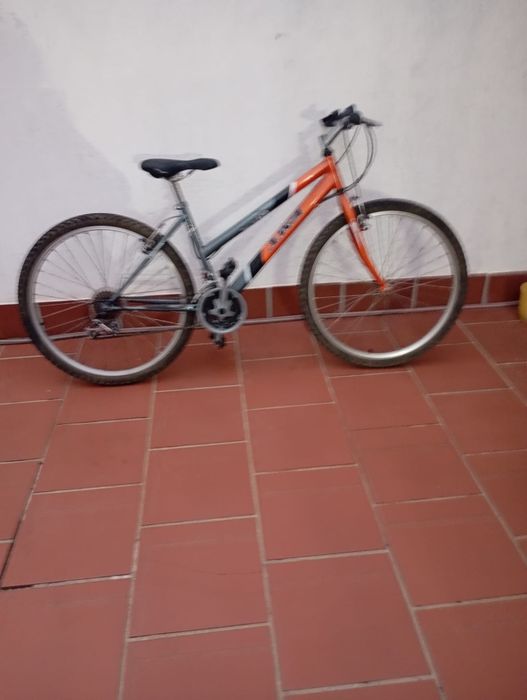 Estou a pôr a venda este bicicleta em bom estado