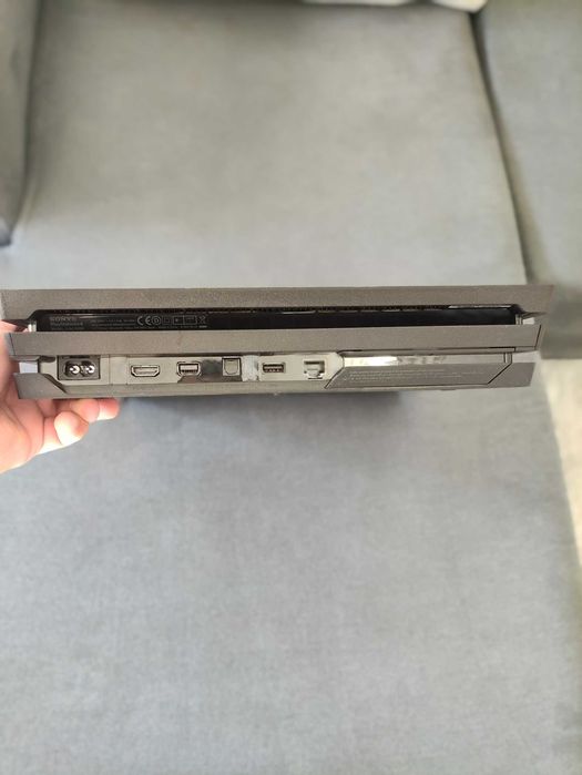 Vendo PS4 PRO 1 TB