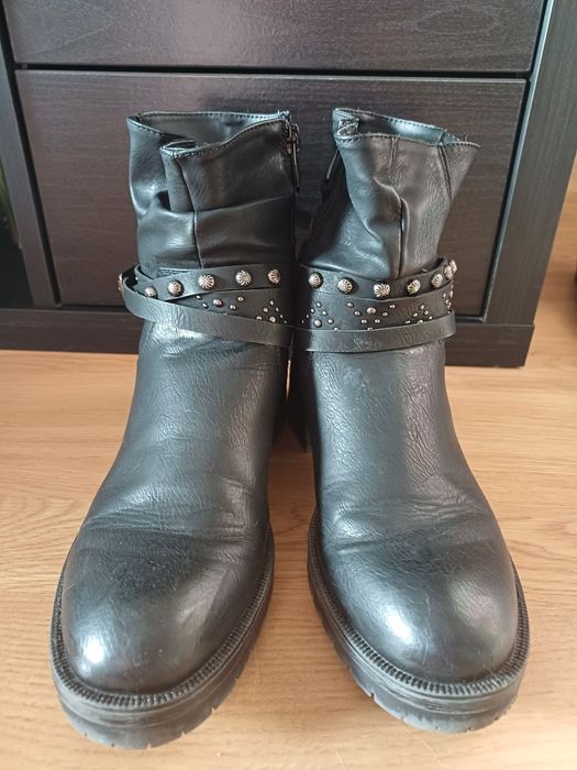 Botas pretas  37