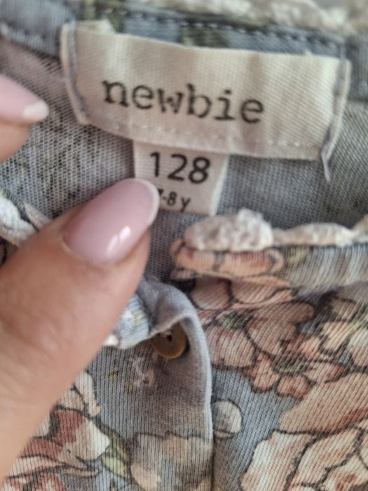 Sukienka Newbie 128