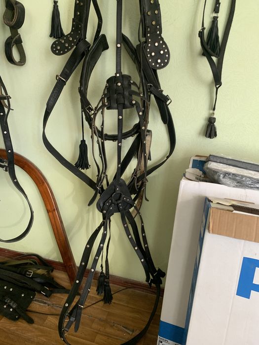 Продам лошадиную збрую бу.