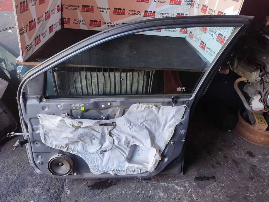 PORTAFRENTEDIREITAHONDACIVIC2004