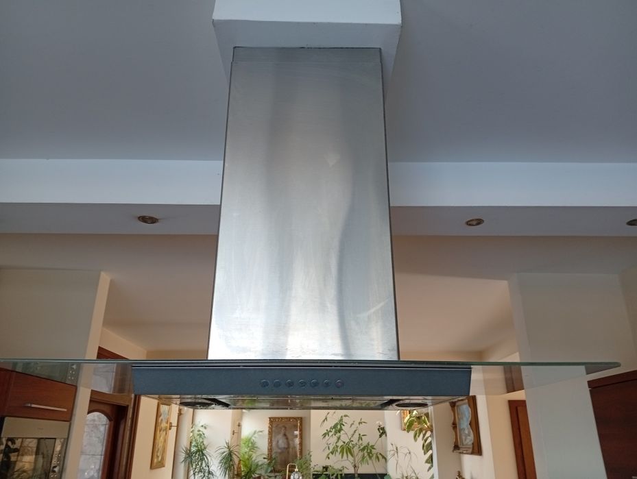 Kuchnia z AGD wyspa duża