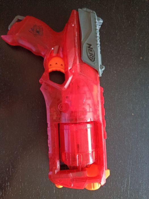 Nerf N-strike elite vermelha