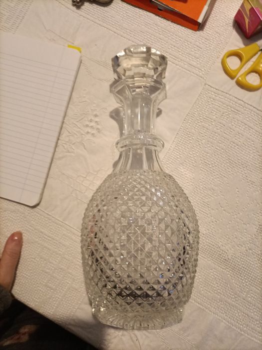 Serviço de copos, jarra e licoreiro