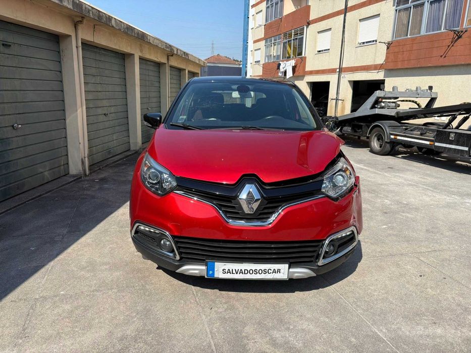 RENAULT CAPTUR 1.2 TCe 120cv Cx. Automática