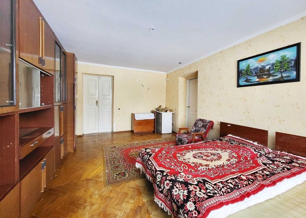 Продаж частини будинку в Центрі