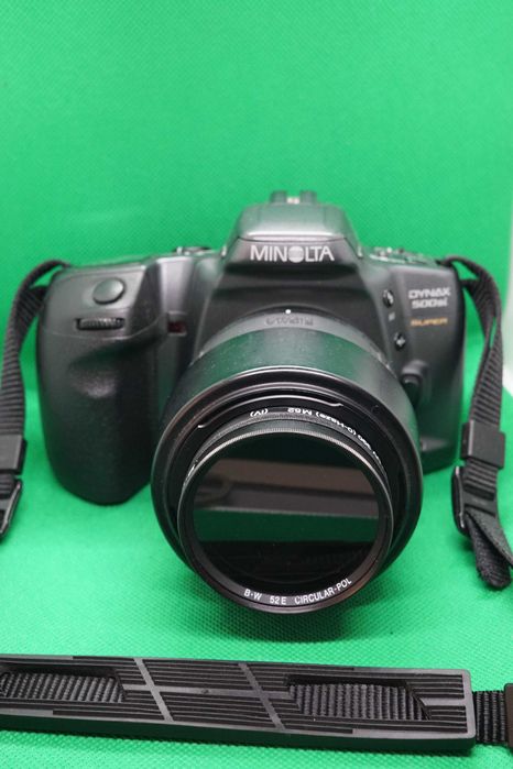 Minolta Dynax 500si Super + Sigma AF Macro 50mm f/2.8 + 2 Flashes