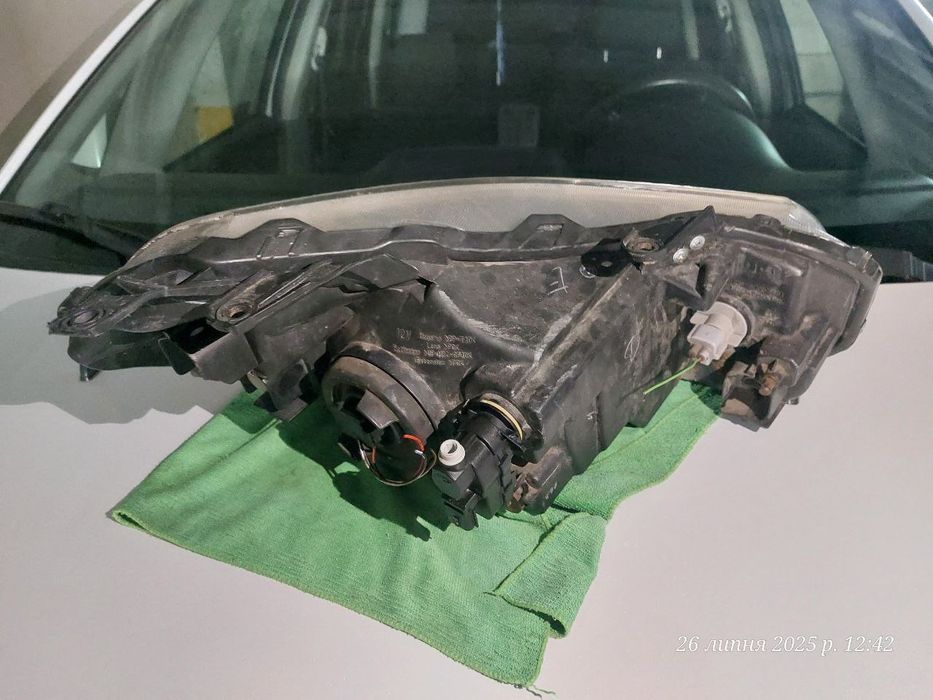 Продам Фара Suzuki Sx4