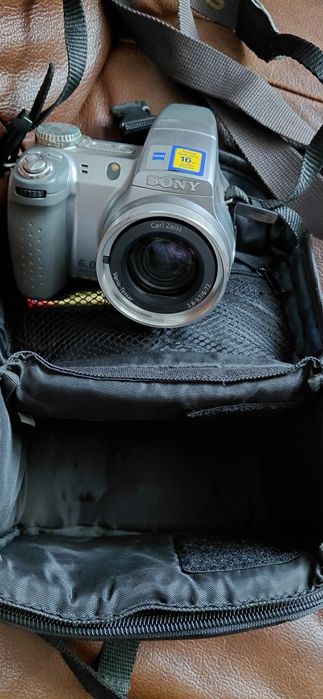 Aparat cyfrowy Sony DSC-H2