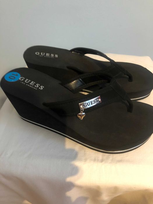 Guess Japonki na koturnie czarne R.41/42
