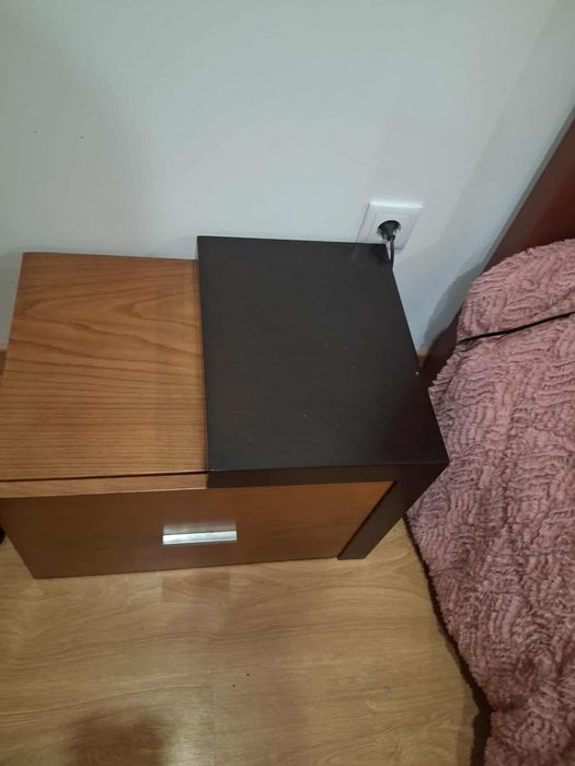 Cama de casal quase nova estrado elevatorio