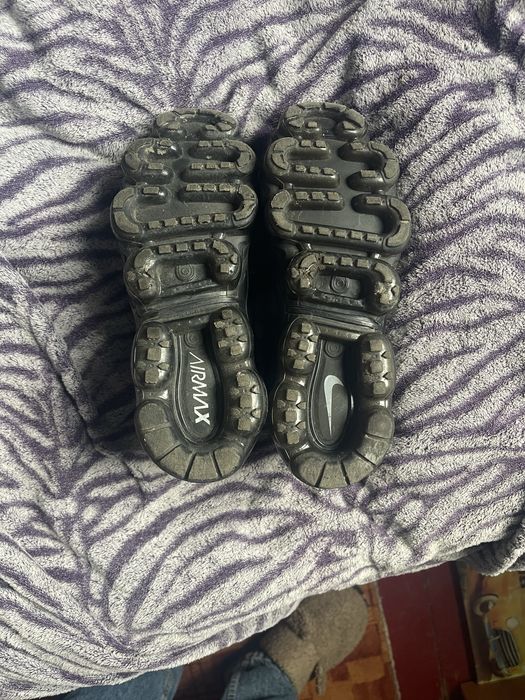 Продам кросівки Nike Airmax TN