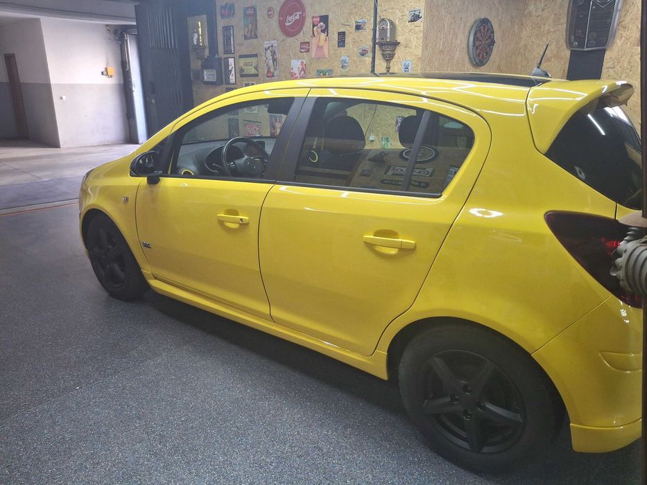 Vendo magnífico automóvel