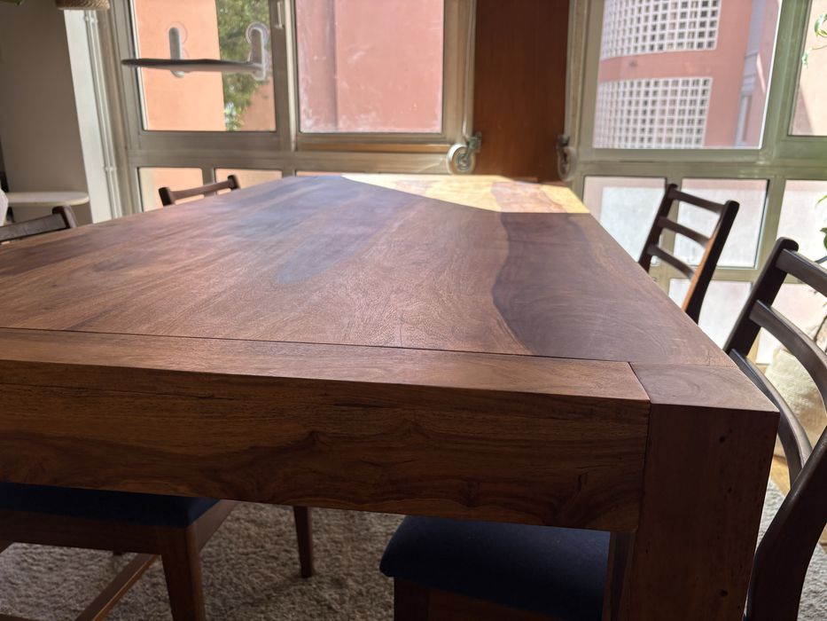 Mesa de jantar madeira Kare
