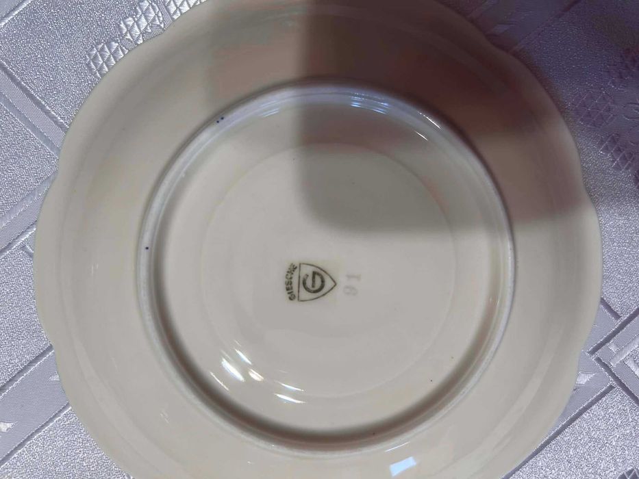 Porcelanowy serwis kawowy/herbaciany marki Giesche