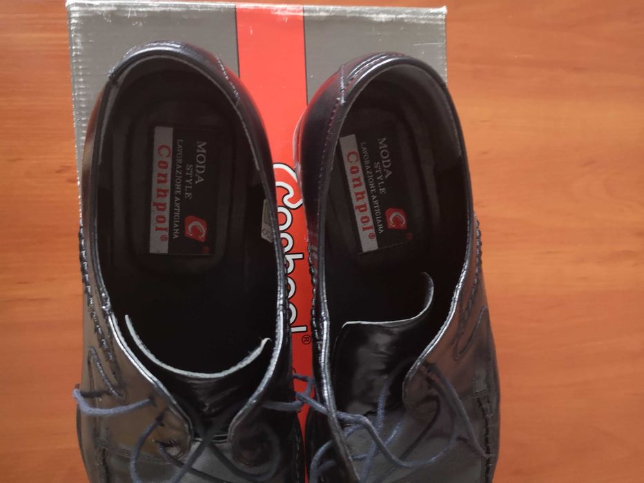 Buty męskie sznurowane