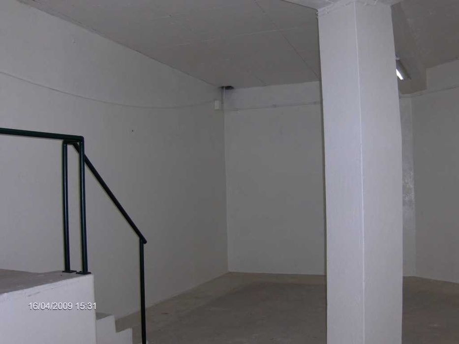 Armazém na Encosta do Sol em Caldas da Rainha