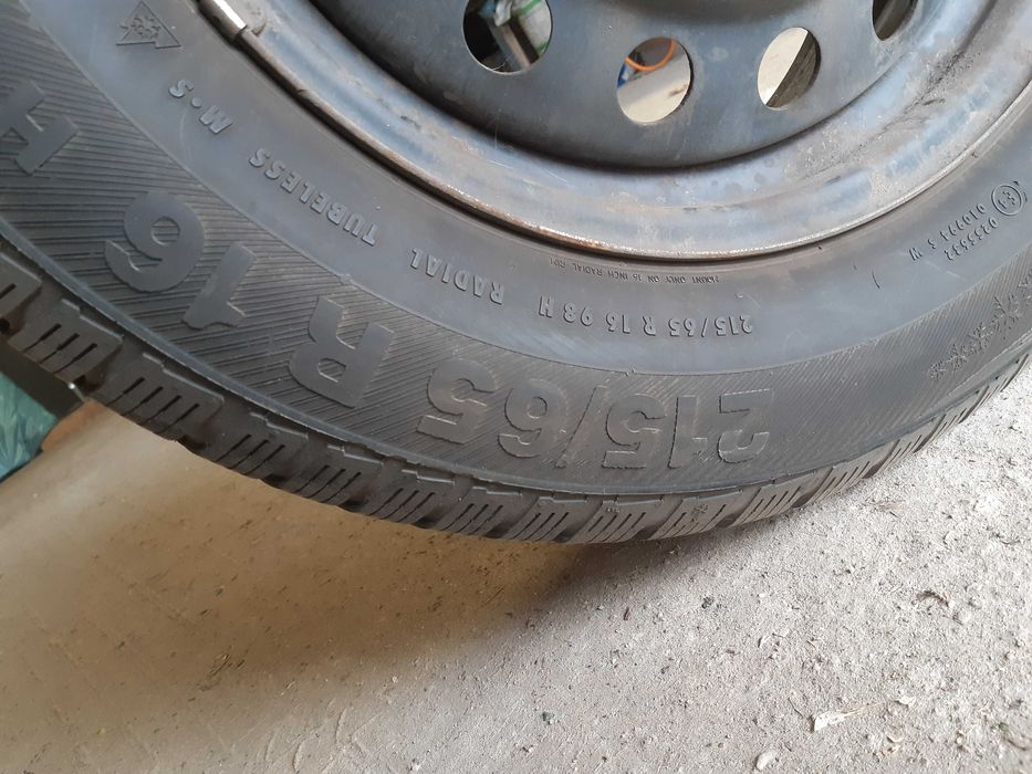 Opony 215/65 r16 + felgi stalowe