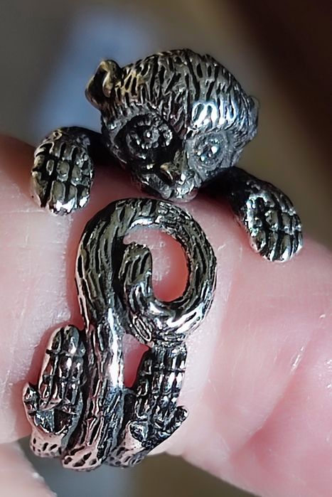 Pierścionek regulowany Małpka