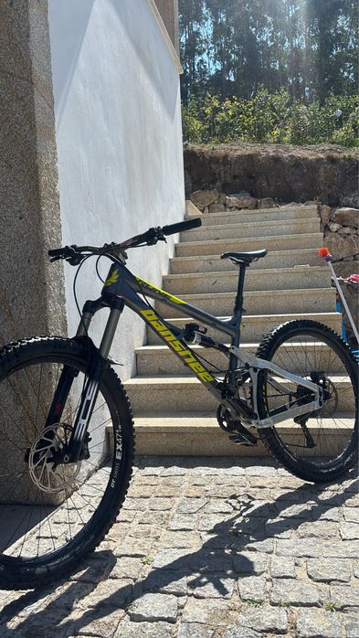 Bicicleta Banshee Rune Enduro