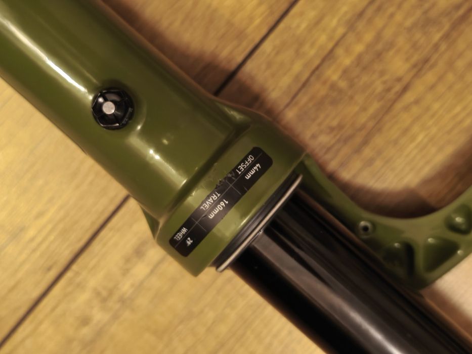 Dolne golenie Rock Shox Lyrik Ultimate 29er 160mm