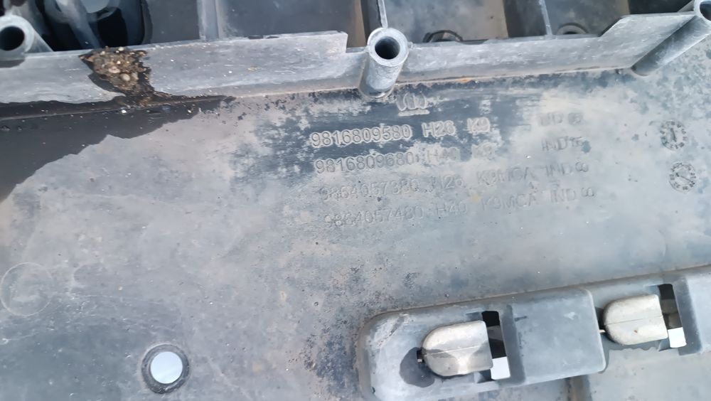 Vendo blindagem inferior de Peugeot partner, citroen Berlingo ano 2018