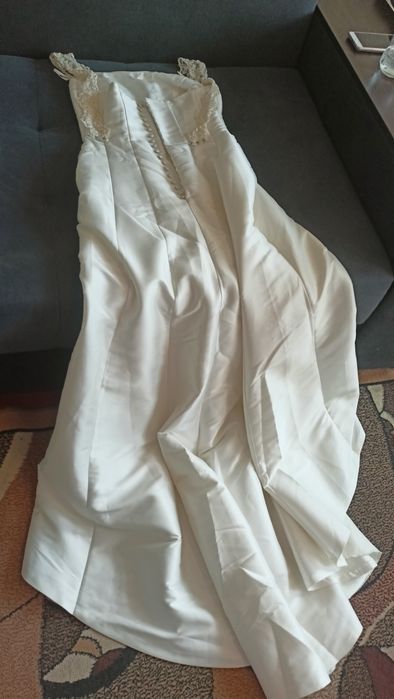 Весільна,фірмова сукня