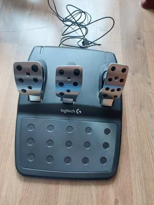 Руль Logitech g29