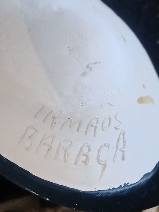 Crucifixo de grandes dimensões figurado de Barcelos irmãos Baraça