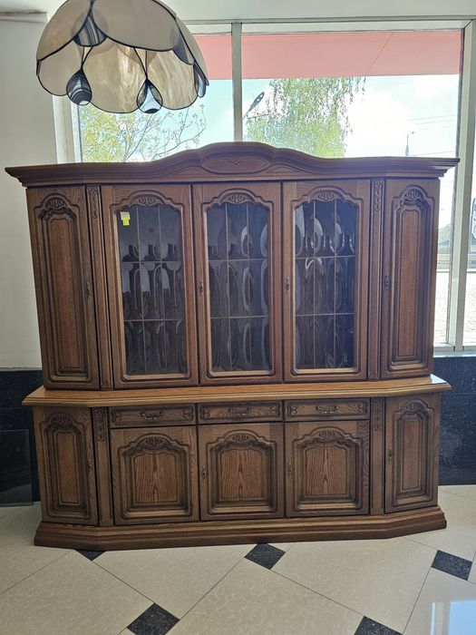 Меблі з Німеччини  Дубові.