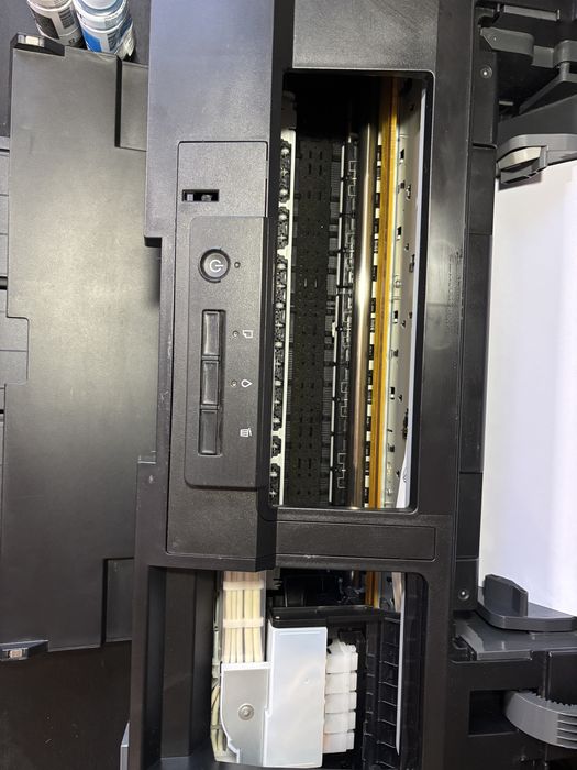 Принтер Epson L1300. Пробег 870 страничек.