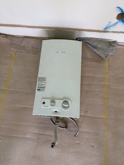 Esquentador Junkers a gás –  12L Ventilado