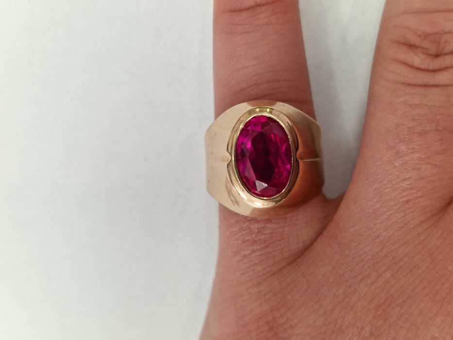 Złoty sygnet męski/ 583/ 6.44 gram/ R18/ ZSRR od 1958 roku/ Korund