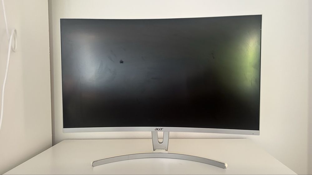 Monitor Curvo Acer ED273 27” Full HD
