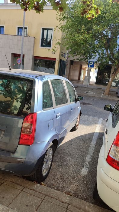Fiat idea 2004 para peças ou para quem queira consertar