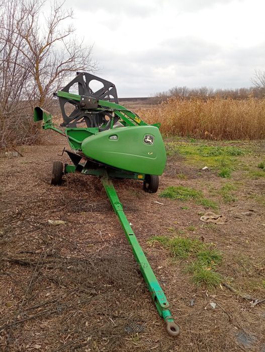 Комбайн Джон Дір Т 660