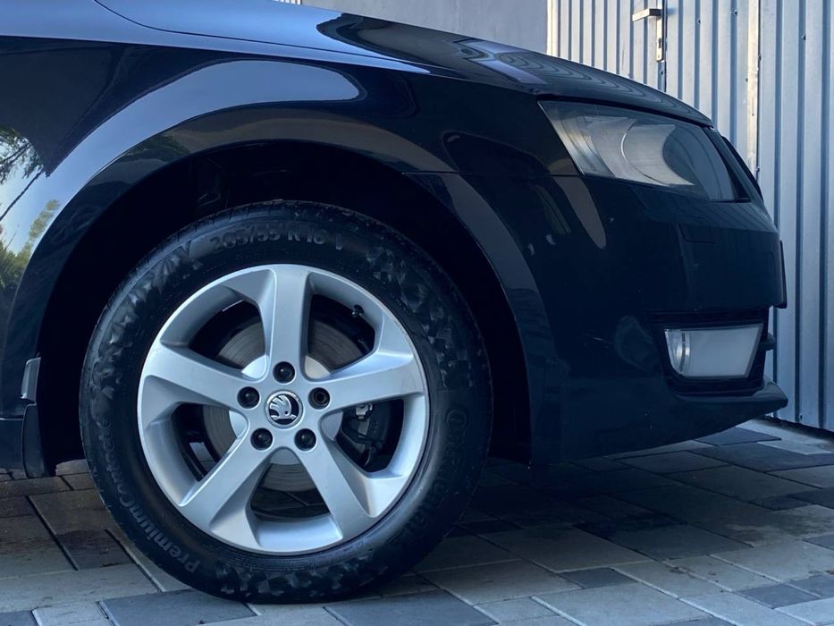 Автомобіль Skoda a7